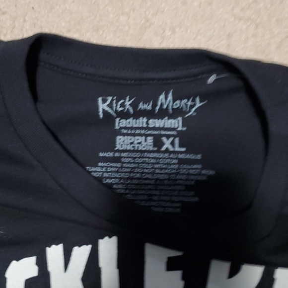 Rick and Morty Pickle Rick Tee - Picture 2 of 2